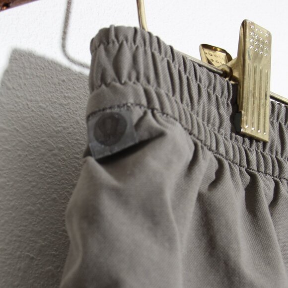 Lululemon Bowline Short 5" Stretch Cotton VersaTwill Rover Size Medium - Picture 6 of 12